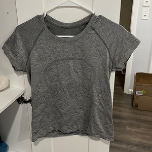 Lululemon swiftly tech race length shirt.